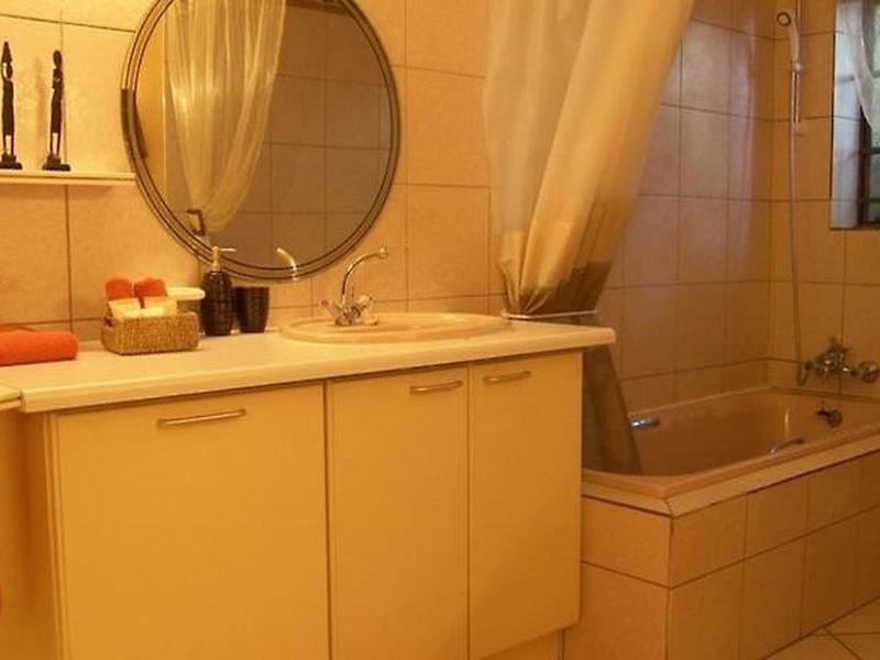 EB852CD59D152A0371C3F443A5D16537