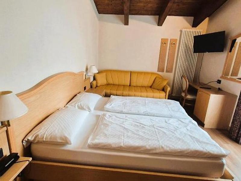 DA46AED228C207984A5B7C9A338EC4F0