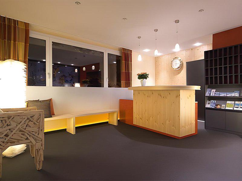 8E8C0E60C60E6EFAA32BDC72BA3B80EF