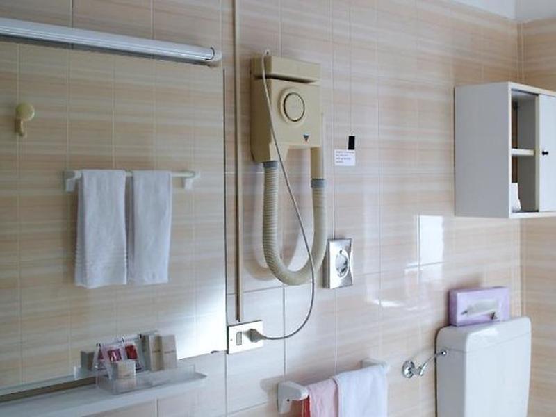 AFE66BD0E429B02F72FFB637ED822DFC