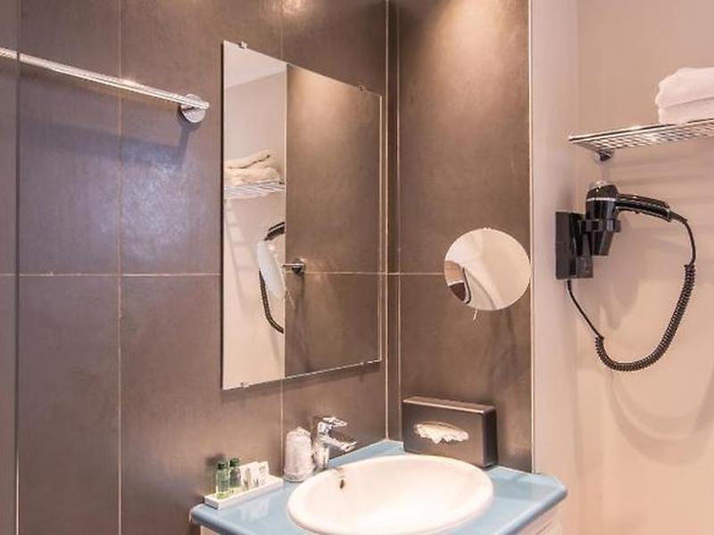 0CD8C893889EF3BD3B89D1190BCEC162