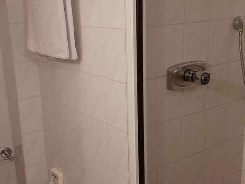 5D8610EAB0F8A0E100B39E4CE895058E