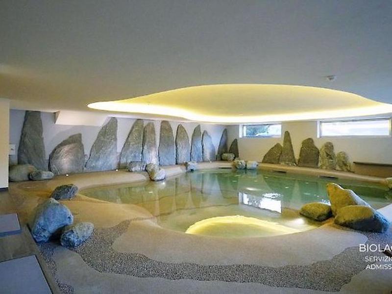 5712EFFCBE87E604BE098548F46B4E80