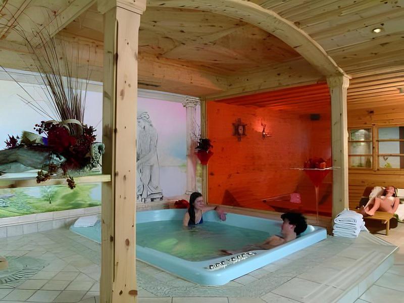 F4D98AE541B04035E728B1631D54A2DA