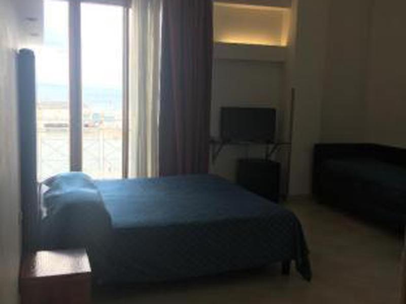 E7A5528B0CD70B2B2E60BBDA6A3C761D