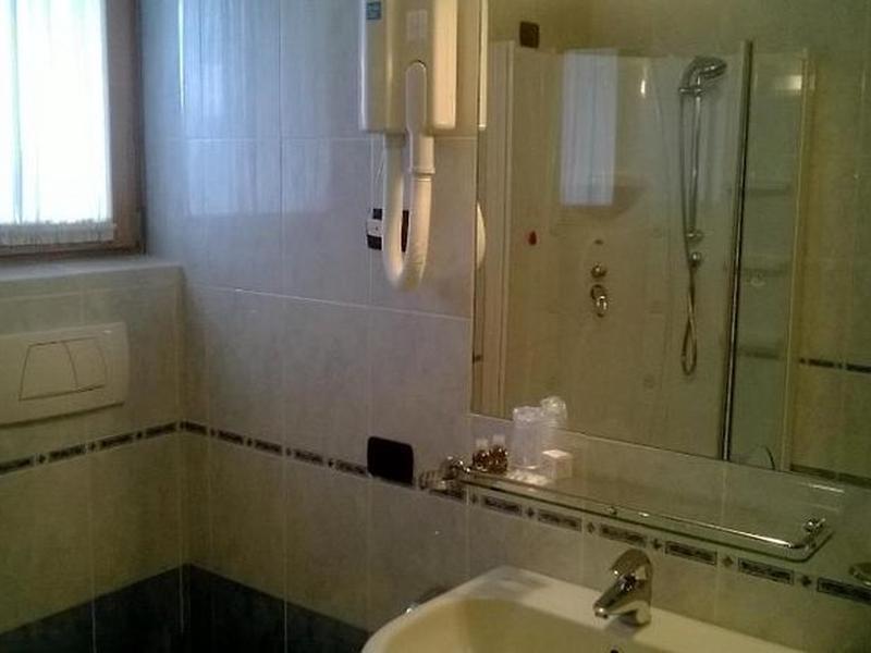 274E8683CCD82C714DF420C48B3E0478