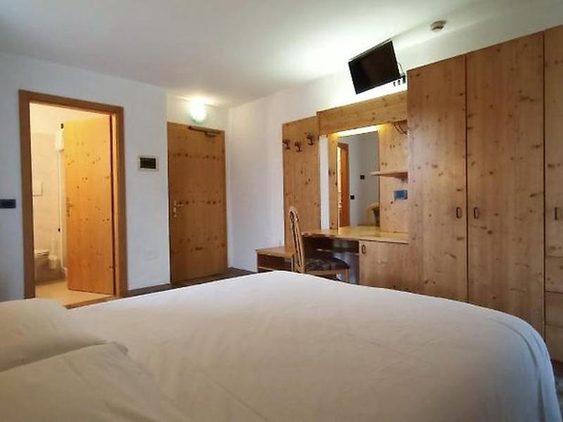 354491EE25DC3F9641811C5763051AAD