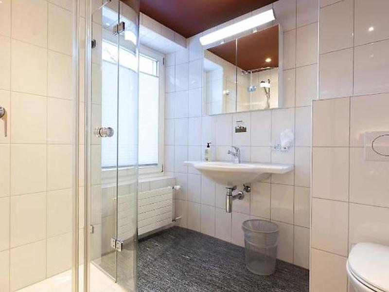 8BD06CB805EA95E17AE719616EBB40E9