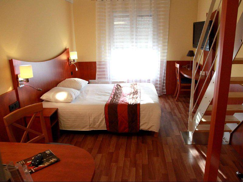 2850C20EF4B8A6F33DA369C51135AFF8