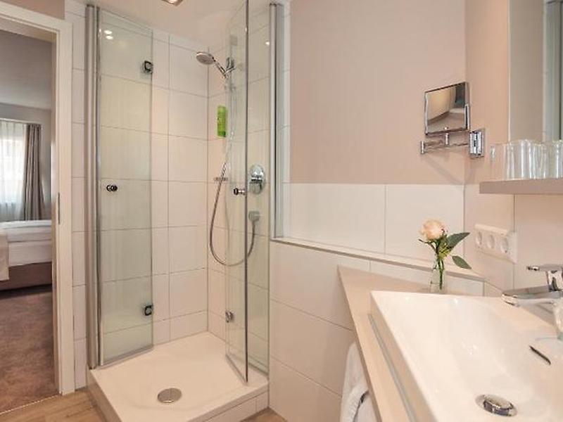 385ED71F932544F7EF356BD7DDD3CCD2