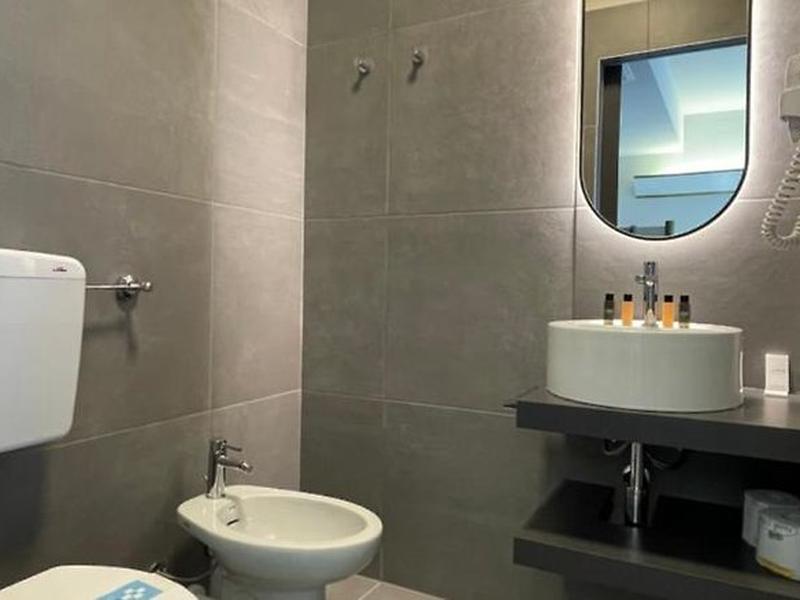 C8945B63B721C28FBCA23F192F446B9D