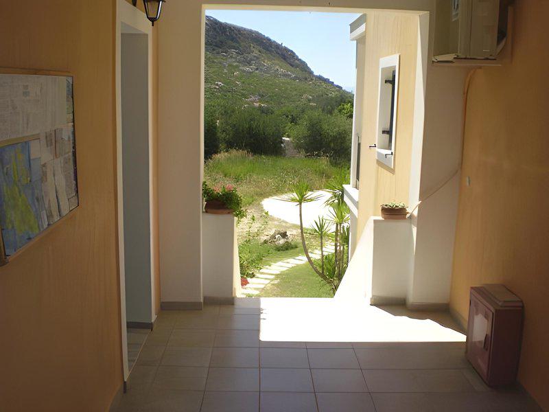 2B541B976966ACD78F0915FB409A4BAC