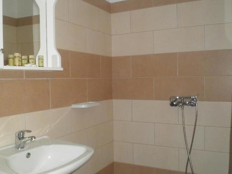 9B18708082636D5F242F2067C62B9B6B