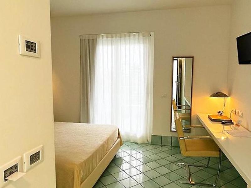 54AF9D0B6723B1286D120A3CA92F3AB2