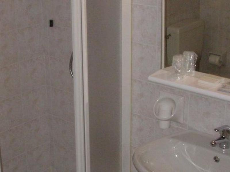 13186F80A18763793CF9411B3C28B33B