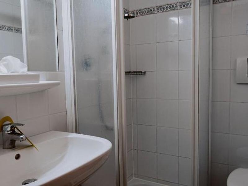 21263A91A0984E9C39277154B8078DA6