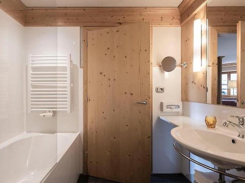 B90EA556CF9FDD2F16266544E690CD8E