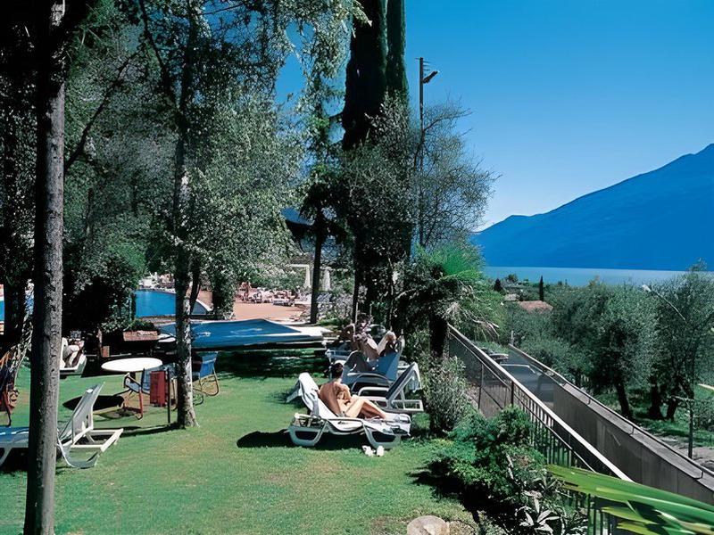 CBBAD464157BA90B8FB87DE3FE57C70E