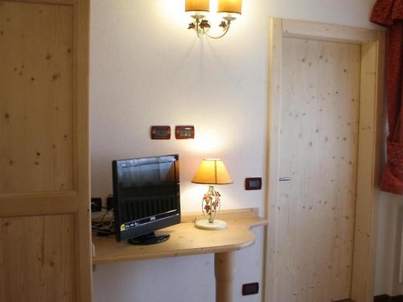 641015E6DCFFEEC358202A95833BB654