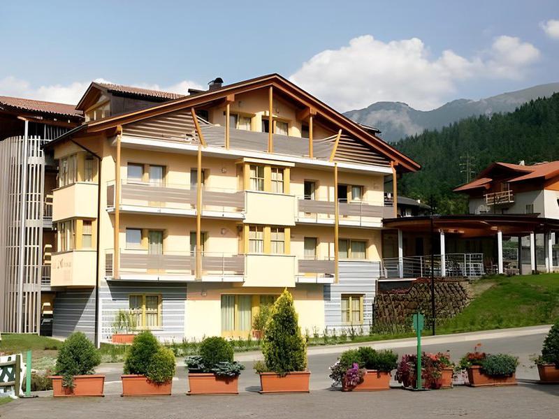 526EFED018476AACF4995BA6FFF72585