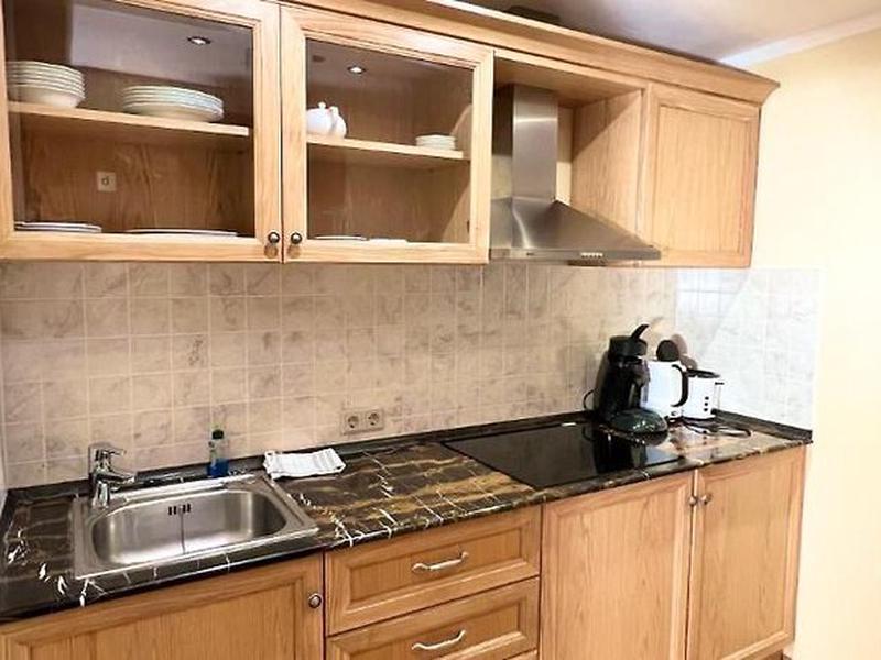 A15A5377B10012ADEBDB6EF20F0B9D92