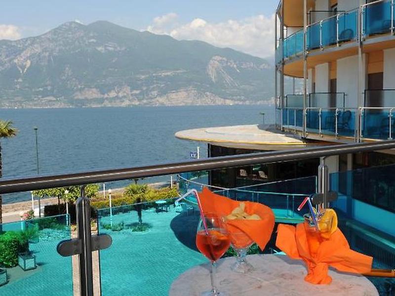 FBCE56BD1F9E516B4362B498320964BE