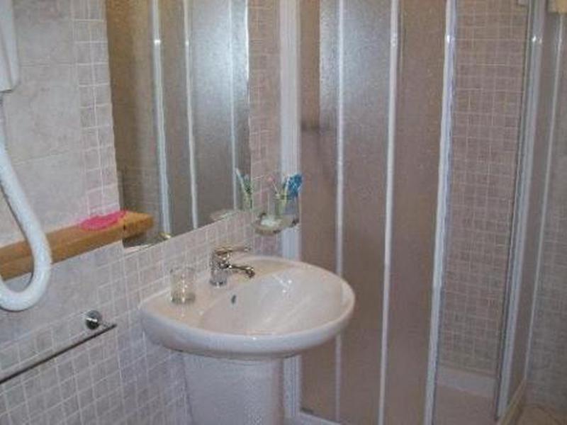 F03B30AD924B493743B1812C2F488F04