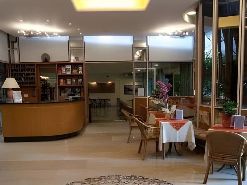 4A442B9FA7D44A91F41B3847B4F3BBBB