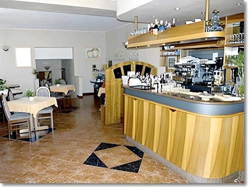 27A80A896715A109AF15D3757CFEFD9B