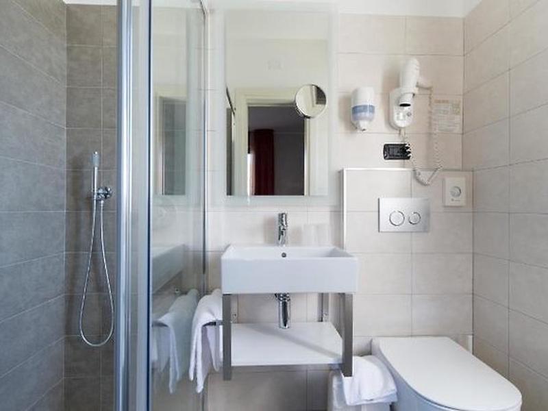 EFDB526EC793A7A0521EE525F78EEF3B