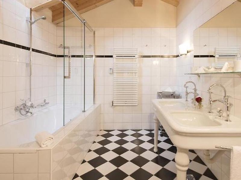 64186803616FF3E7A82989EA1EC6CA6B