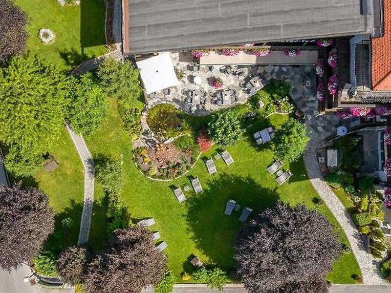 B4A69E69EAC43DB219D309F07EA75A9C