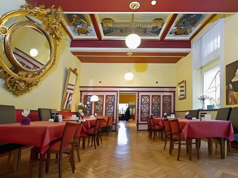 5E1E156F61C89561B3AD06C4DBB5D583