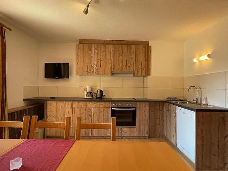 4173C2E24E3BF80067FE1C8F6B9E723D