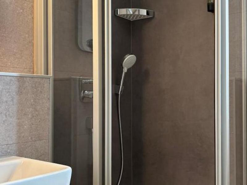 9365A81F5E5F8C2472D571C4334BB889