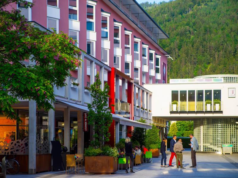 392A4AFDAC26B9C61A3AD26598142D47