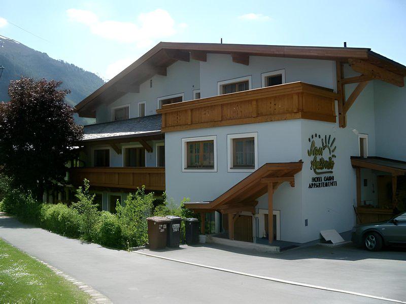 D35D7B39861DA8ED883AFFF77B82BB28