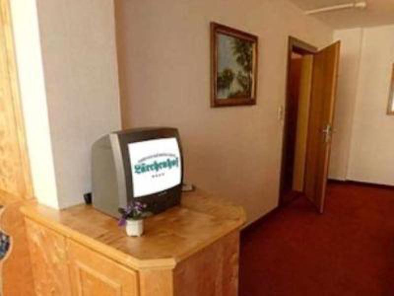 BD7F396FC482D3CF5787E6FD35B49171