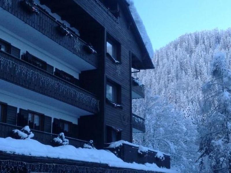 6B695E82D2FC5544CF58F31A3BD14923