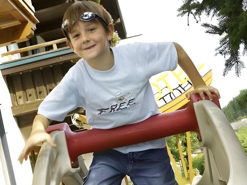 EC9FAA970F31E0C7DB1BA8D97143B4CF