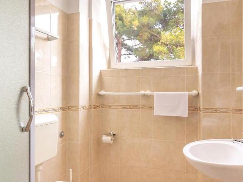 F893C735CF6762451E43C89EC04C9B43