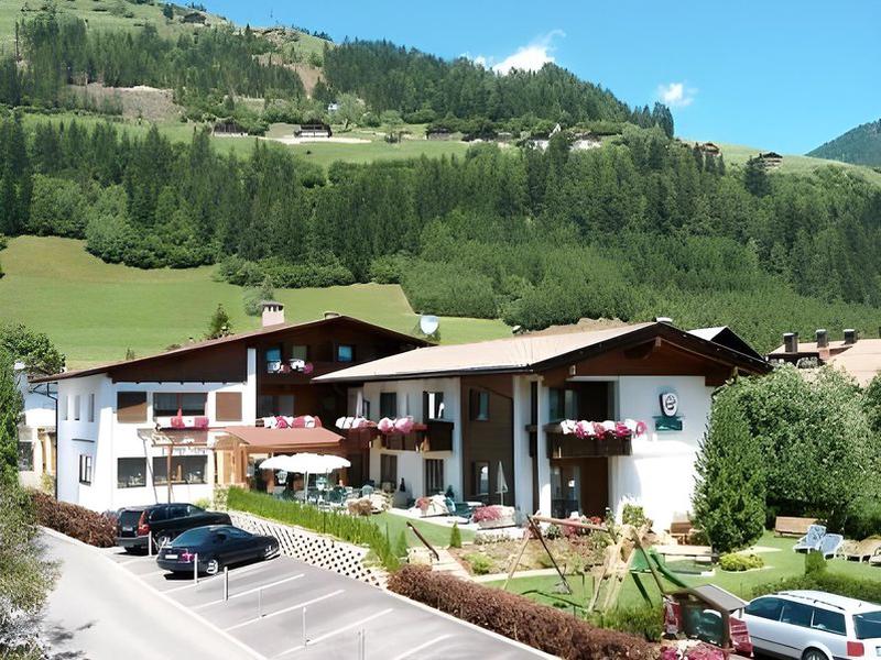 0A371F928B4C2CC0BACEC0EDA15DFD03