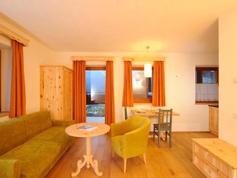 E8CA928336EE96CCF7A76B49586FE60D