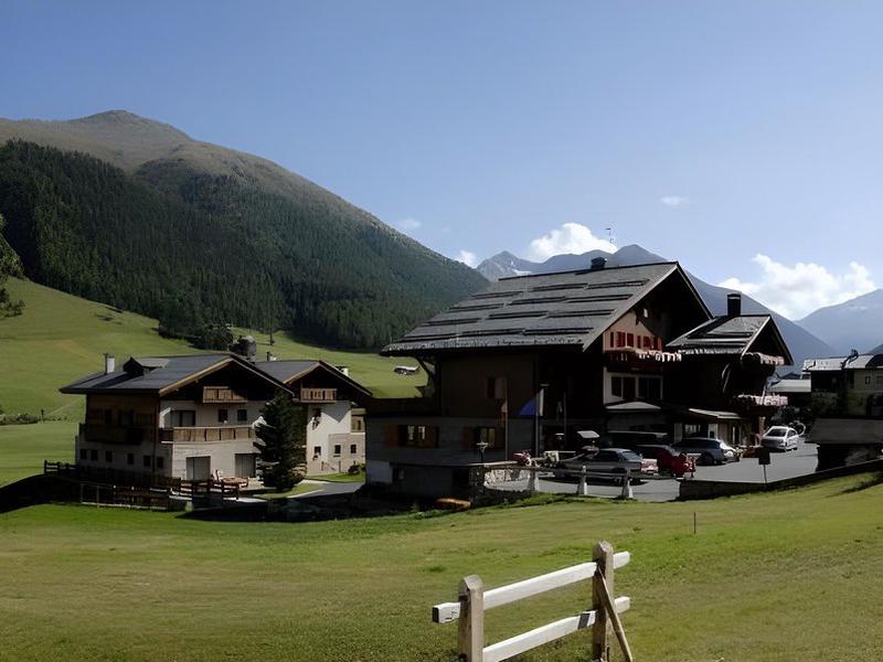 57AA3B26EEF91274A0B6A26B1DD9F3D8