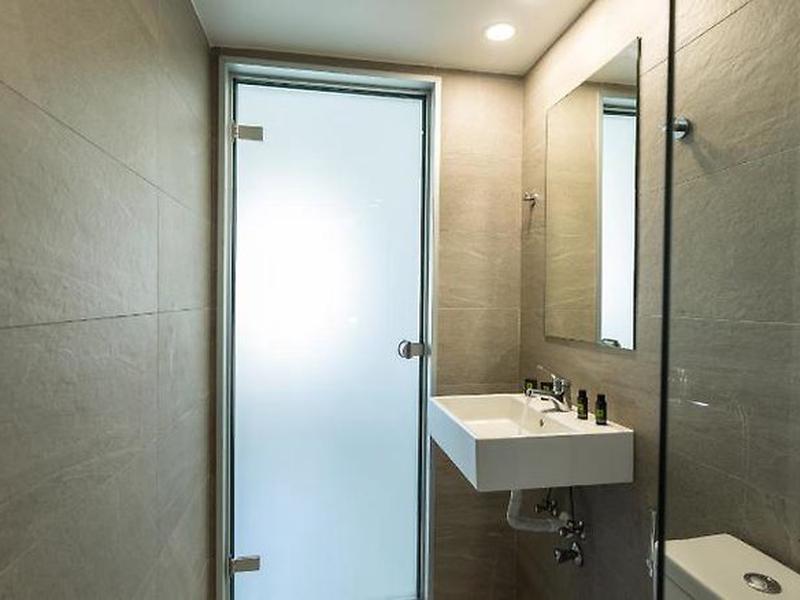 21DB59E65736A109DFCCA6E211F7E03E