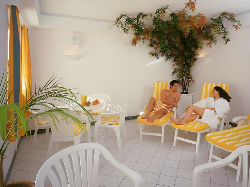 AD71251A9C47ED3CACECA81DAAED1EBD