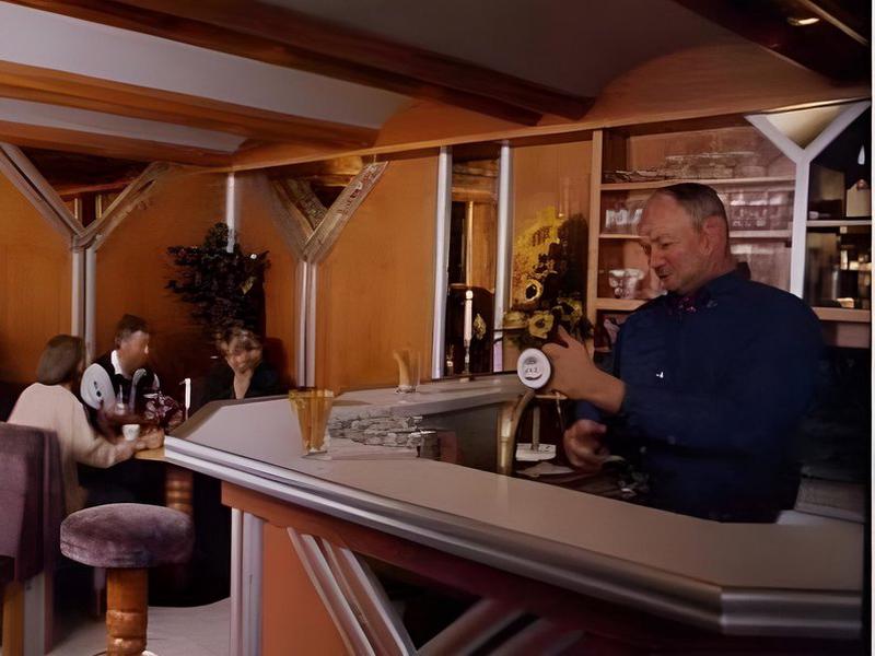 FBA44095956F295F9043D0A82FC86CF0