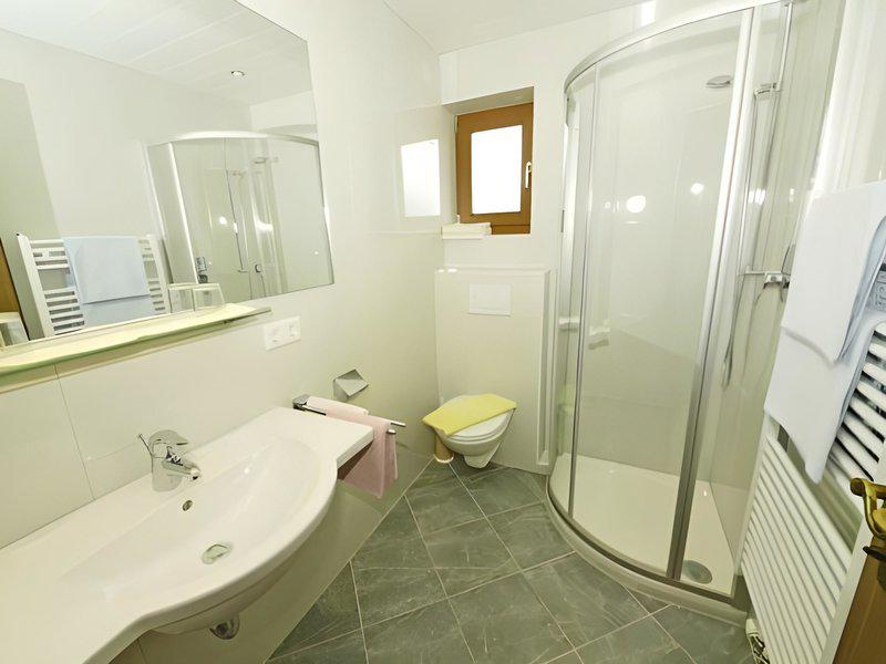 3D805F2565A5114E4AA841BBDDA4B85E