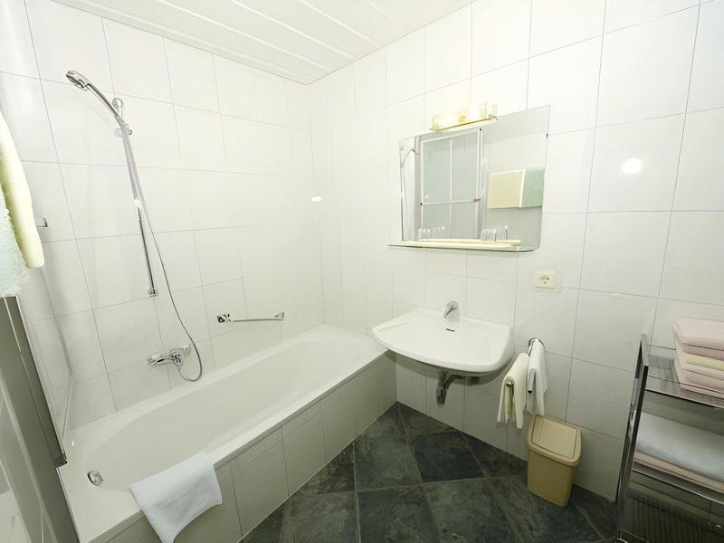 7B4F0ECA3E1485D0156A8B681EA90445