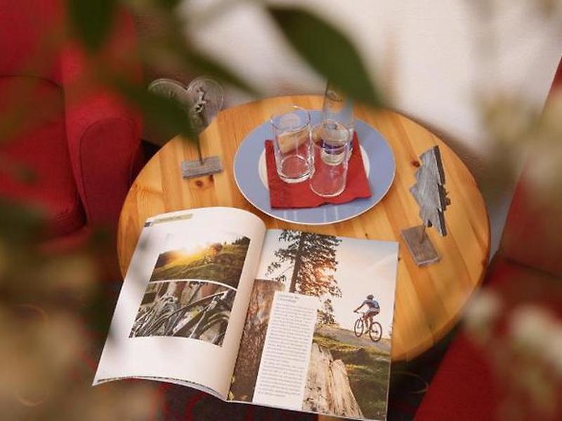 2E8762F6092A334C7E04AF85D4A3E61E